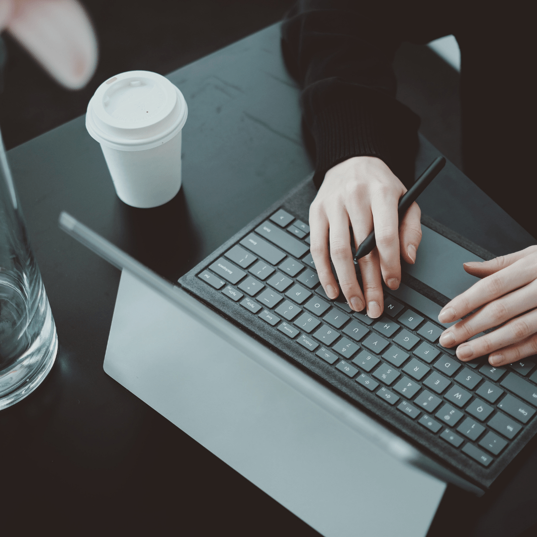 ✅Work from Anywhere: 2025 ke Best Laptop Accessories Jo Remote Work Ko Upgrade Karte Hain - TechSeaShop